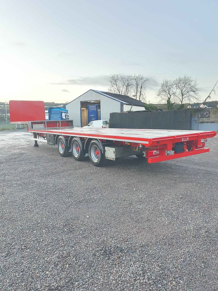 Flat Trailer